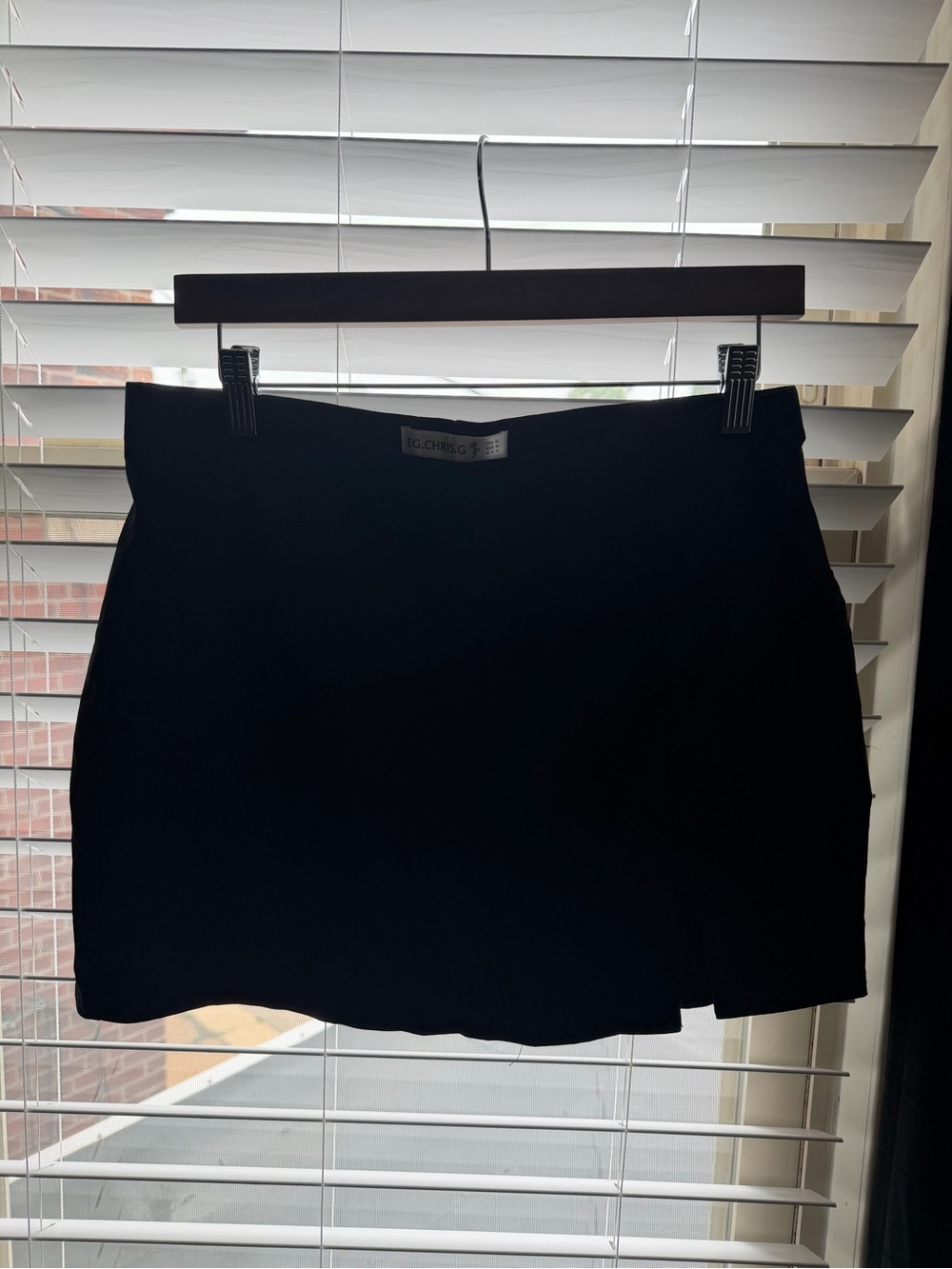 So Chic Black Mini Skirt - Sleek Women's Short Skirt